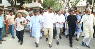 সরকারি বহর রেখে মিনিবাসে প্রতিমন্ত্রী–সচিবদের ঢাকার ৬ মাঠ পরিদর্শন